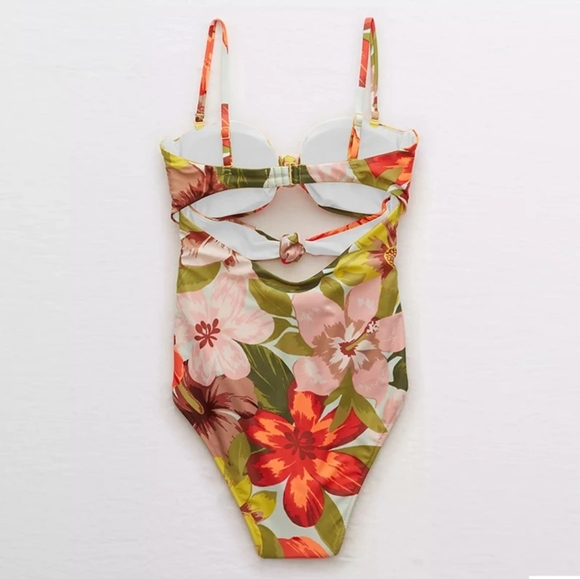 New Swimwear and Cover up Set - Picture 6 of 6